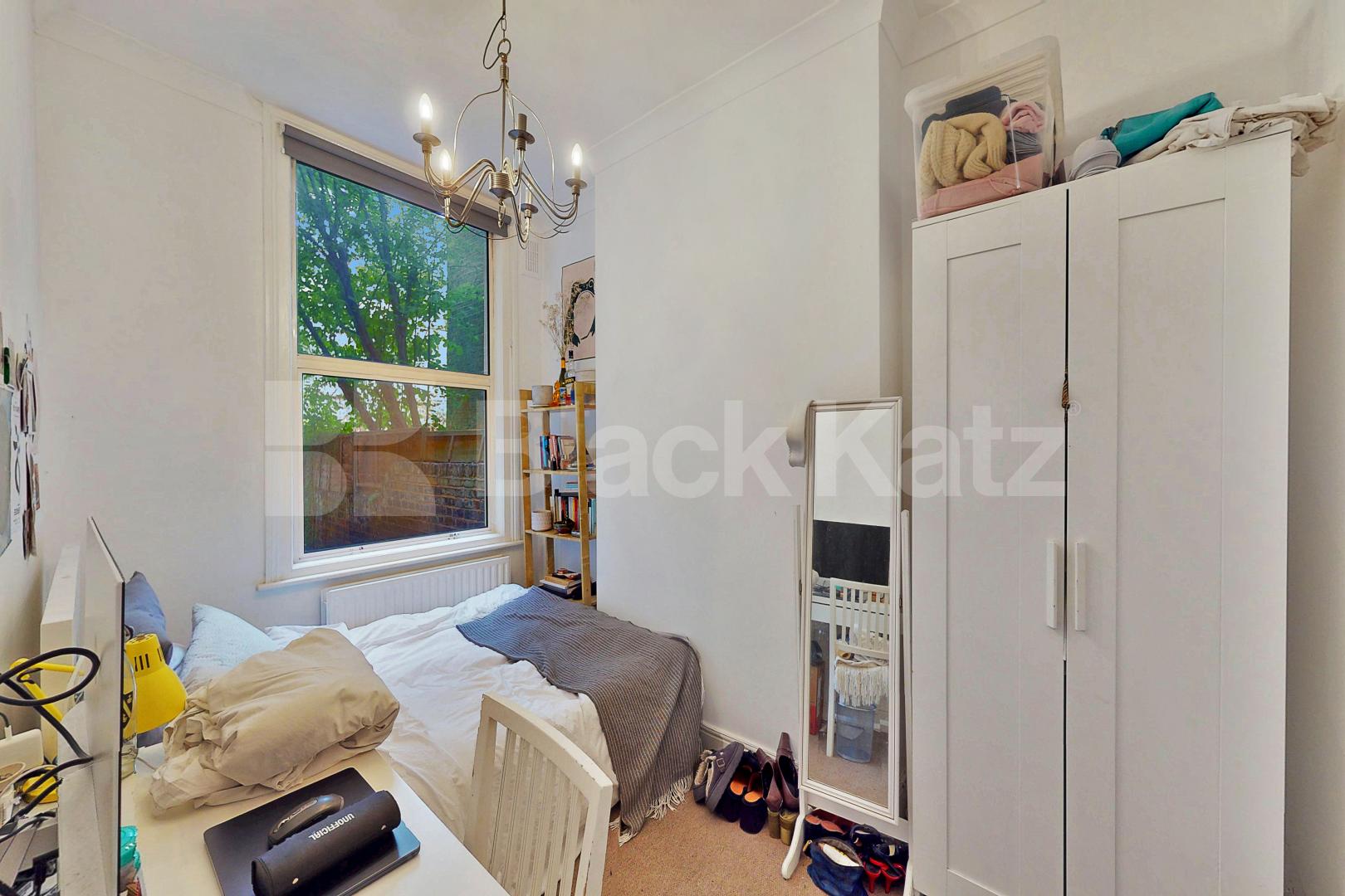 Spacious garden flat on bordering Clapham and Brixton. Ashmere Grove, Clapham / Brixton